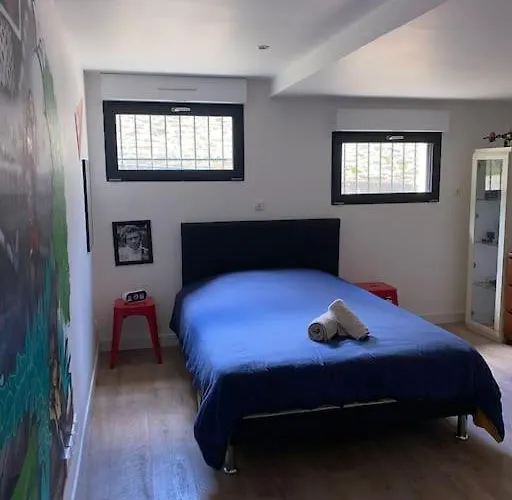 Loft Proche Centre Ville Hotes Habitant A L Etage